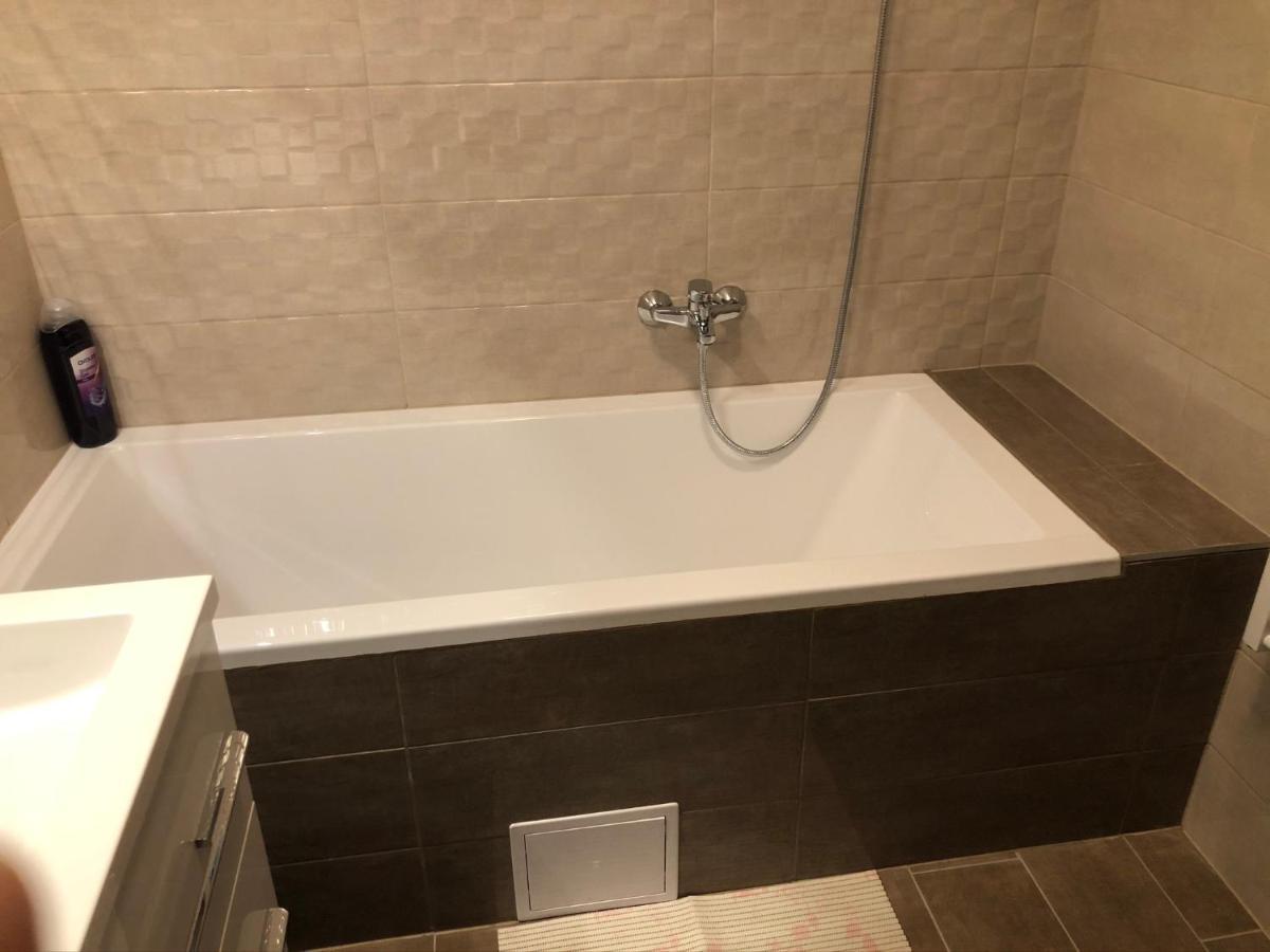 Diamond Apartman Debrecen Exterior foto